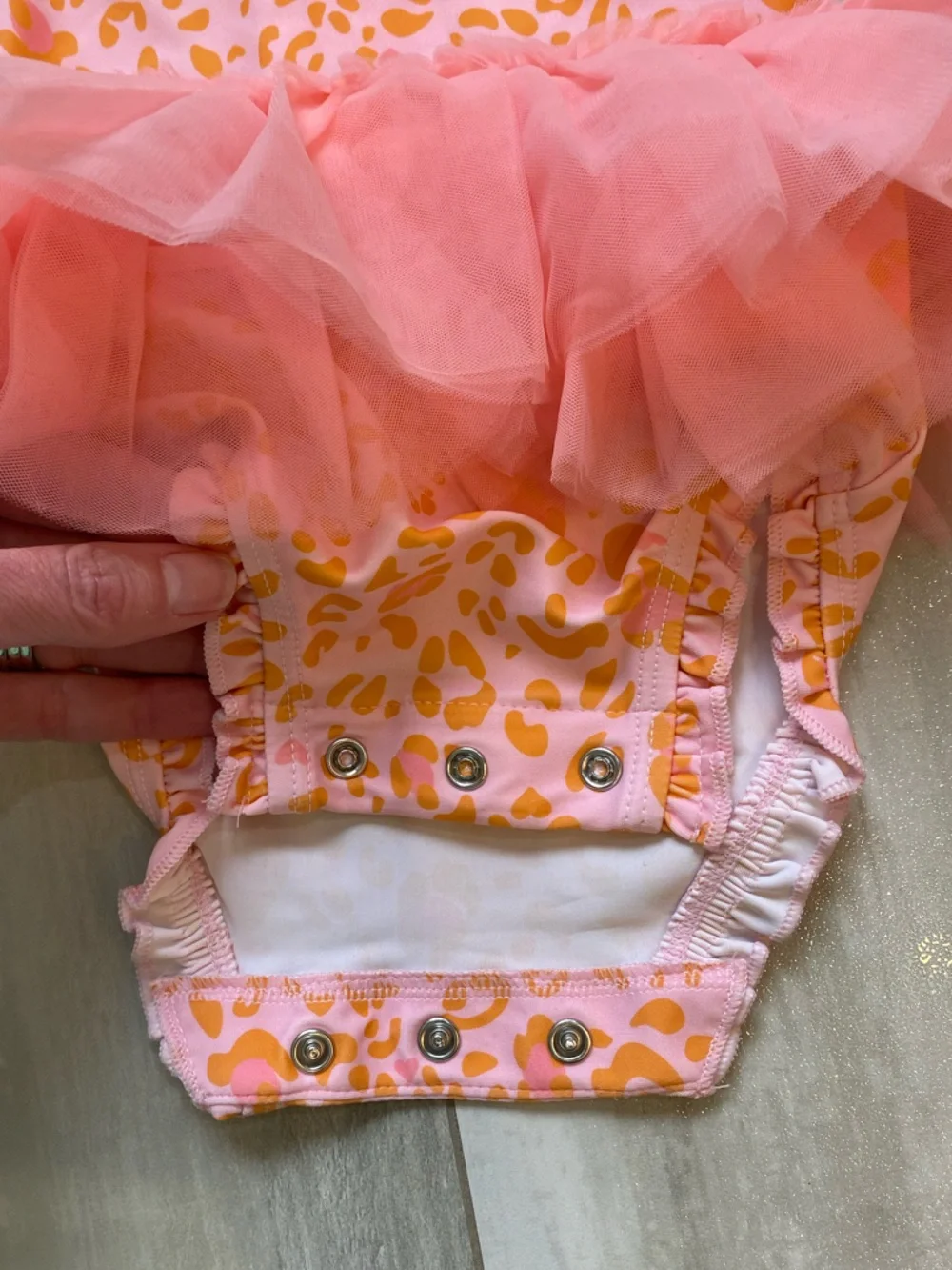NWT RuffleButts Colorful Leopard Print Tulle Skirt Rashguard Swimsuit girls 3-6M